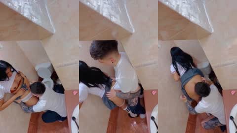MAIN DI TOILET SEKOLAH